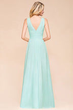 Elegante vestido de dama de honor de gasa con escote en V, corte A, estilo maxi para bodas y fiestas.