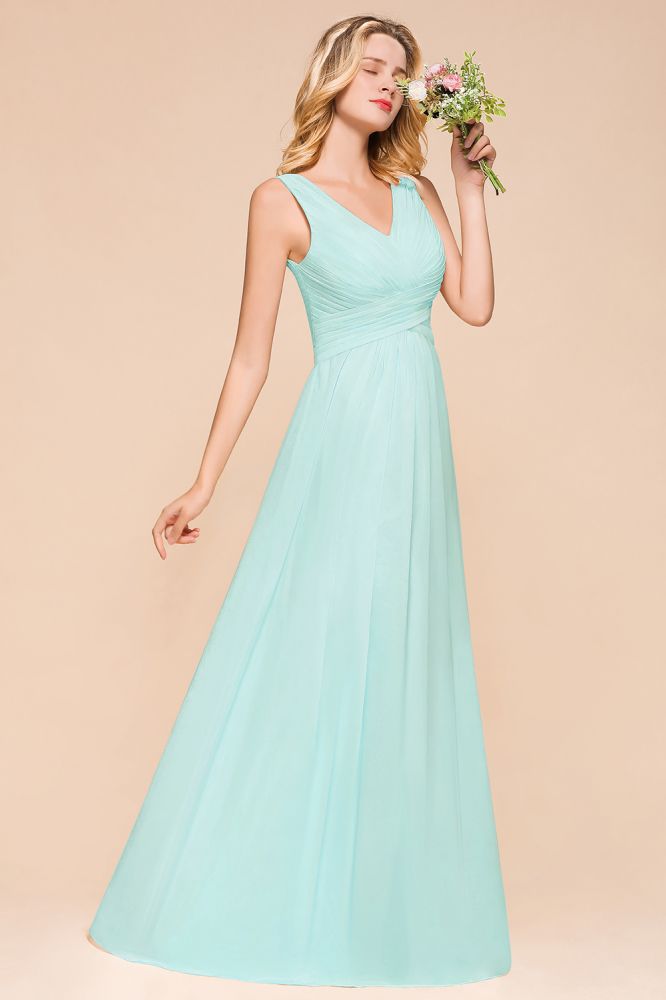Elegante vestido de dama de honor de gasa con escote en V, corte A, estilo maxi para bodas y fiestas.