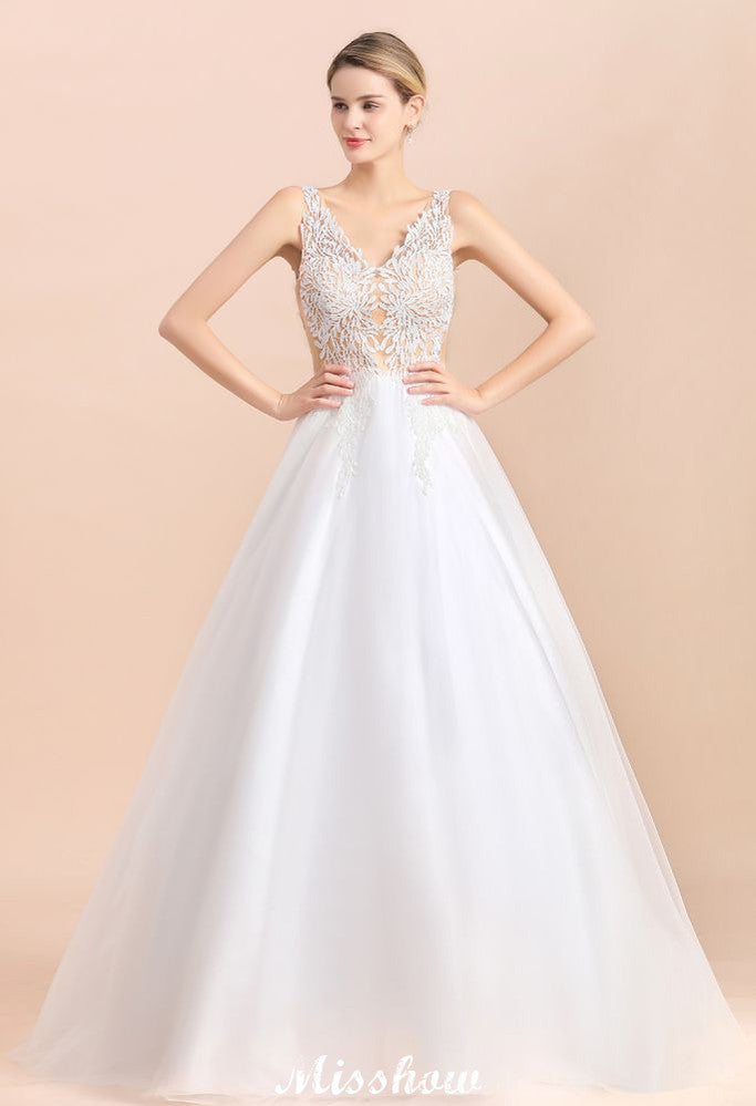 Elegante vestido de novia de corte A con encaje floral y escote en V, ideal para la playa o la iglesia. También disponible en tul sin mangas.