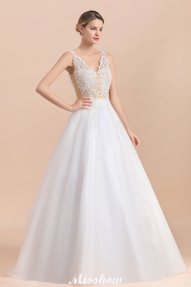 Elegante vestido de novia de corte A con encaje floral y escote en V, ideal para la playa o la iglesia. También disponible en tul sin mangas.