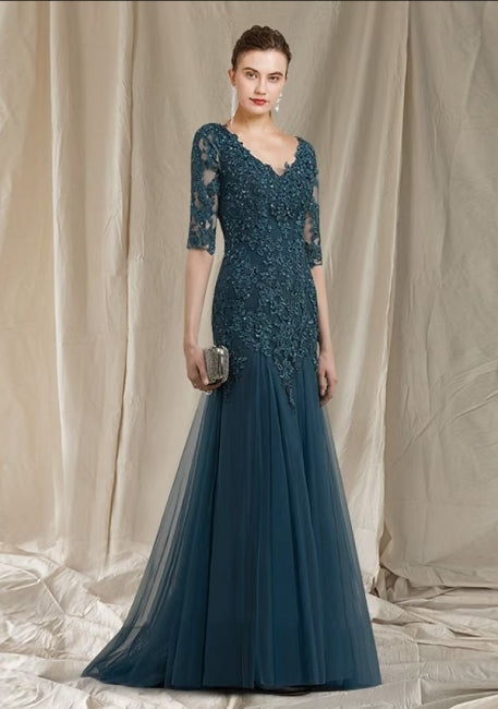 Robe de mère élégante en dentelle à col en V et manches courtes, coupe sirène, style mère-fille