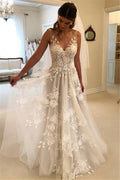 Robes de mariée élégantes en dentelle blanche