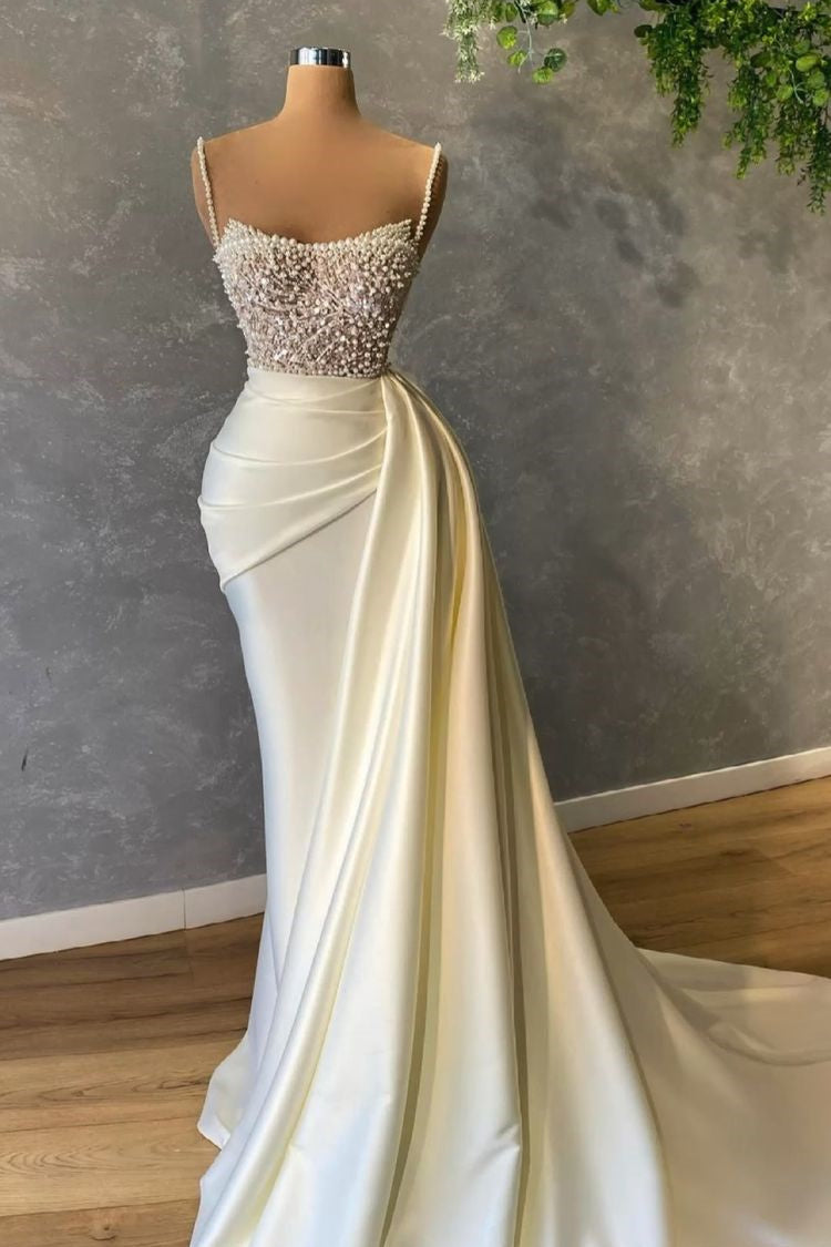 Élégante robe de mariée sirène blanche sans manches à sequins et perles 