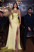 Elegante vestido de sirena amarillo de un solo hombro, manga larga y abertura para baile de graduación.
