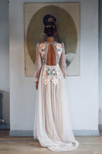 Embroidery A-line Chic Open Back Long Sleeve Sparkly Prom Dress