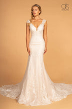 Robe de mariée longue en tulle ornée de broderies