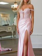 Eseld | Robe de bal longue sirène en satin rose avec décolleté cœur et fente