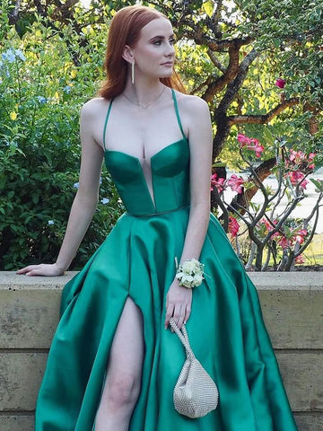 Etherea | Robe de bal longue en satin vert satiné, coupe trapèze, décolleté cœur et fente