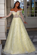 Exquisito vestido de novia largo hasta el suelo con escote corazón, mangas largas, corte en A y lentejuelas