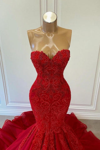 Exquisitos vestidos de sirena sin mangas con escote corazón y lentejuelas rojas para baile de graduación