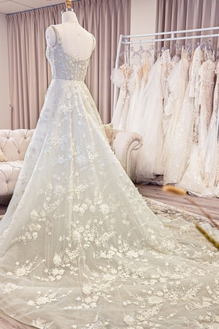 Exquisite Spaghetti Strap Sleeveless A-Line Lace Wedding Dresses with Pattern