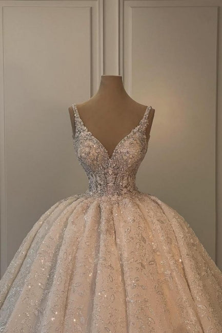 Robe de mariée princesse extravagante, longue, trapèze, col en V, sans manches, à paillettes et dentelle