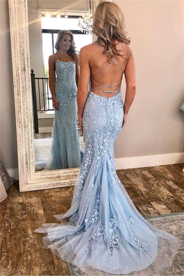 Robe de bal sirène longue à bretelles spaghetti et dos nu en dentelle, qui ne manquera pas d'attirer tous les regards.