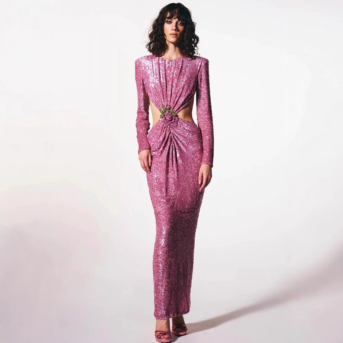 Vestido de fiesta con cintura fruncida y lentejuelas 