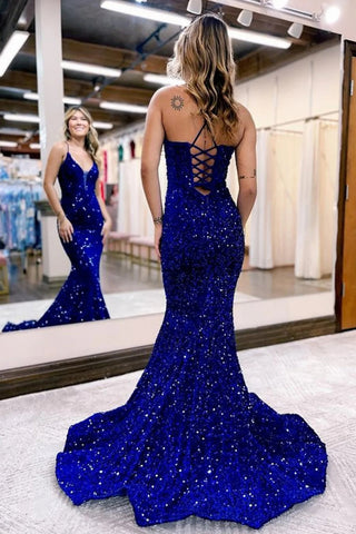 Vestido largo de sirena con lentejuelas y espalda con cordones azul real brillante