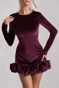 Robe mini en velours violet à col rond, manches longues et ourlet bouffant froncé 