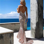 Elegante vestido de fiesta de encaje con lentejuelas y espalda descubierta 