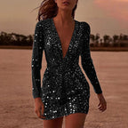 Robe de bal transparente à manches longues et décolleté en V profond 