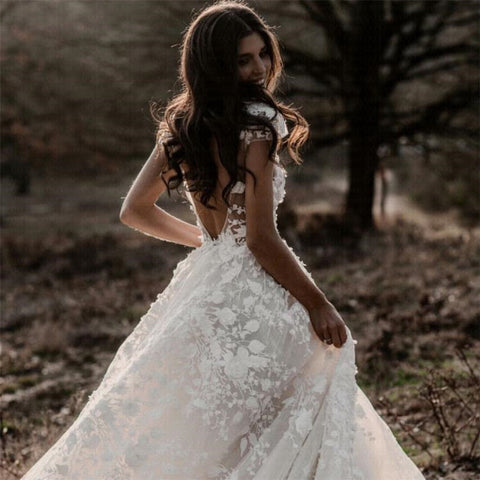 Vestidos de novia estilo boho romántico campestre con flores 3D, escote en V sexy y efecto ilusión, estilo árabe.