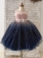 Impresionante vestido de niña azul degradado de tul hasta la rodilla 