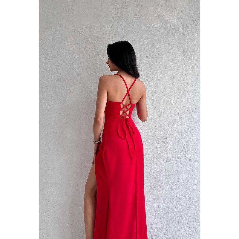 Robe de soirée longue en satin froncé, coupe fourreau/colonne, décolleté en cœur