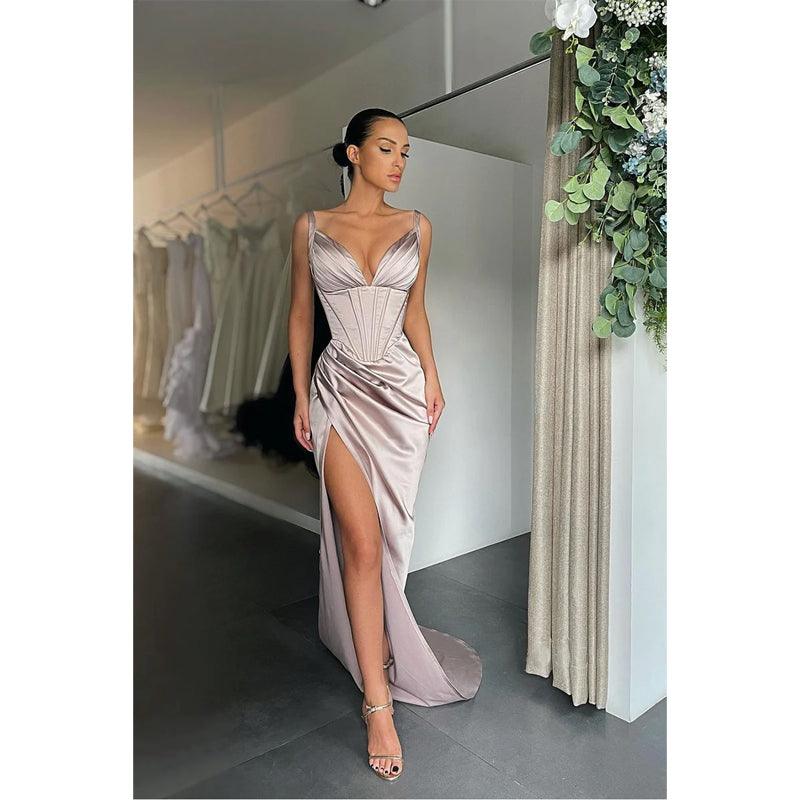 Vestidos de fiesta de sirena con escote en V, pliegues y abertura alta sexys 