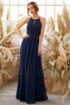 Vestido de dama de honor azul marino de gasa con cuello halter