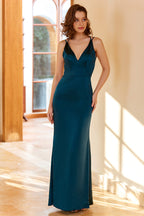 Robe de bal longue bleu paon, fourreau, col en V et dos croisé