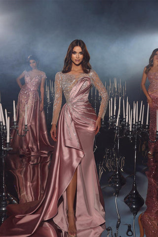 Fabuloso vestido de fiesta de sirena de satén con mangas largas y cuello redondo hasta el suelo con volantes