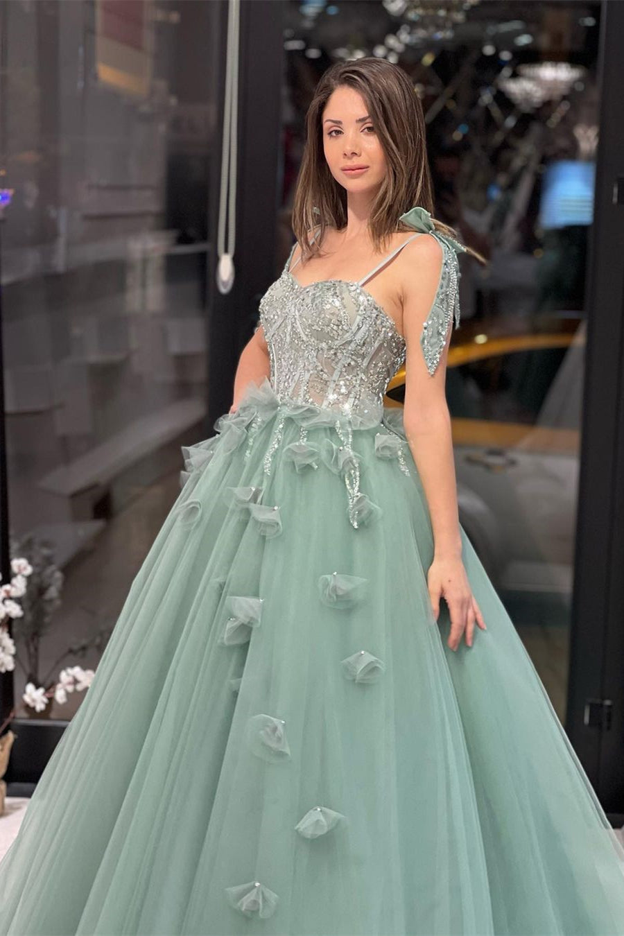 Fabuloso vestido de novia largo hasta el suelo, escote corazón, sin mangas, corte en A, de tul y lentejuelas.