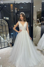 Fabuleuse robe de mariée longue en tulle, col V sans manches, coupe trapèze, col en V