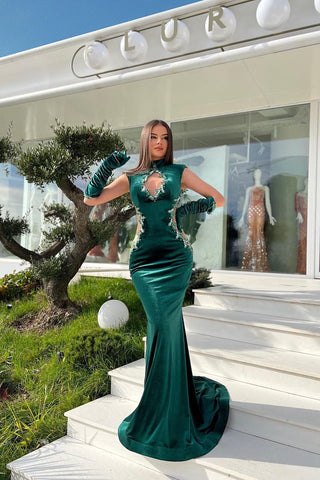 Superbe robe de bal longue sirène à col haut sans manches avec strass