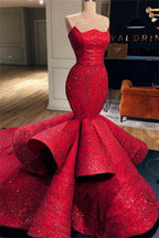 Fabuloso vestido largo de sirena sin tirantes para baile de graduación