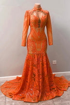 Fabulosos vestidos de sirena de manga larga con apliques de encaje y cuello halter color naranja para baile de graduación.