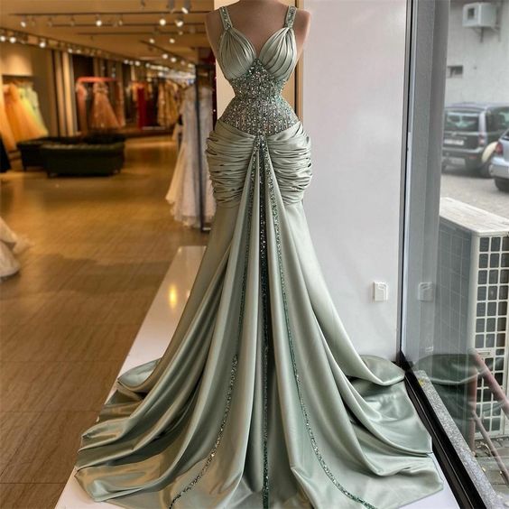 Robe de bal verte, robe de bal bustier, robe de bal plissée, robe de bal ornée de cristaux, robe de soirée perlée, nouveauté robe de bal Y517