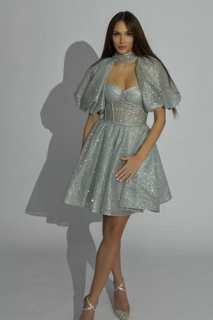 Robes de bal courtes argentées à paillettes tendance, manches courtes