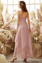 Robe de demoiselle d'honneur en mousseline rose poudré asymétrique