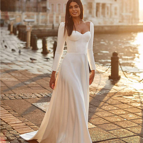 Vestidos de novia de satén con mangas largas, sencillos y sexys, corte corazón, línea A, con botones. 