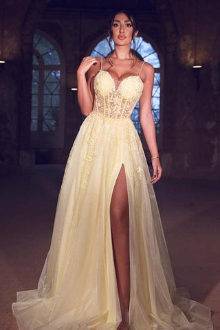 Robe de bal longue fendue à fines bretelles Daffodil ornée d'appliques