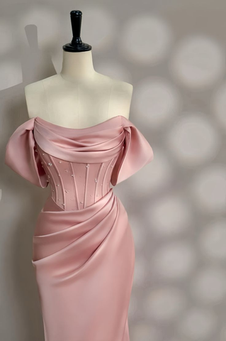 Robe de soirée sirène rose ravissante ornée de perles et épaules dénudées Y7604