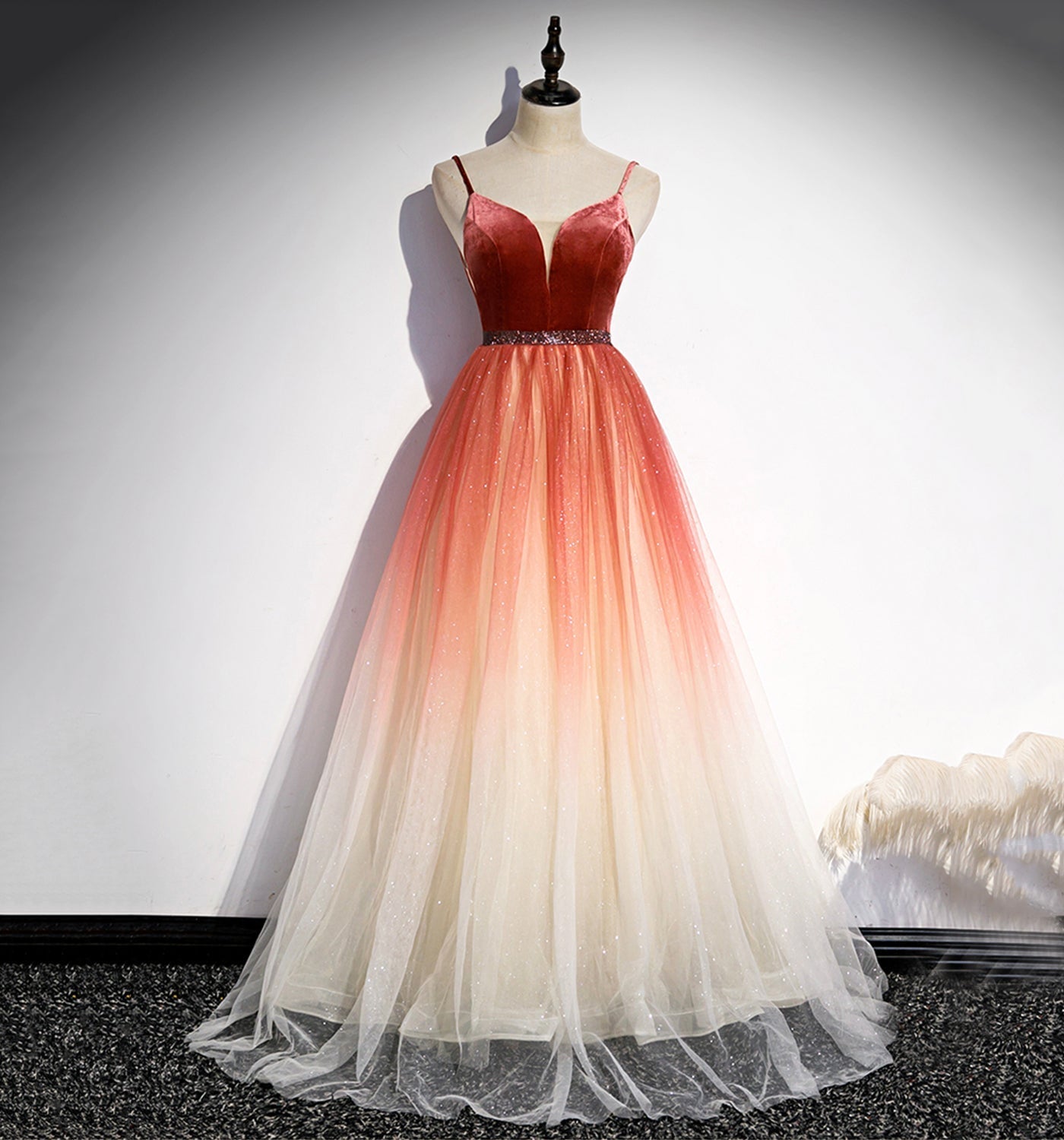 Vestido de noche de tul con escote en V y corte en A, talla 74