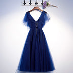 Robe de bal courte en tulle bleu à col en V s94
