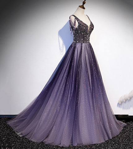 Robe de bal longue violette à col en V en tulle et perles, modèle s104