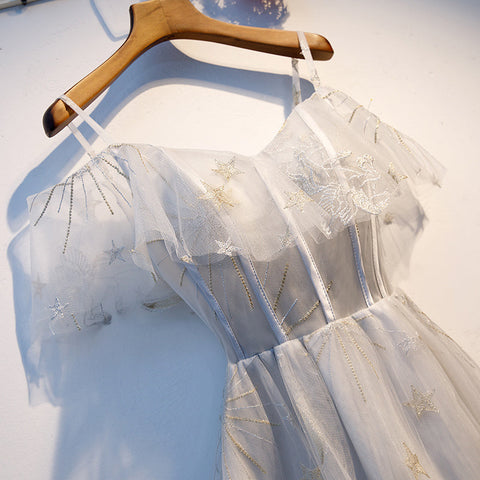 Lindo vestido corto de tul gris para baile de bienvenida s96