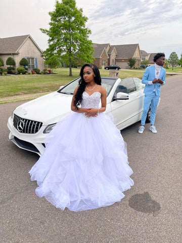 Robe de bal en tulle à décolleté cœur Y1320