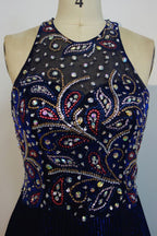 Robe de bal longue à sequins, coupe trapèze, sans manches, ornée de perles de cristal et ornée de cristaux