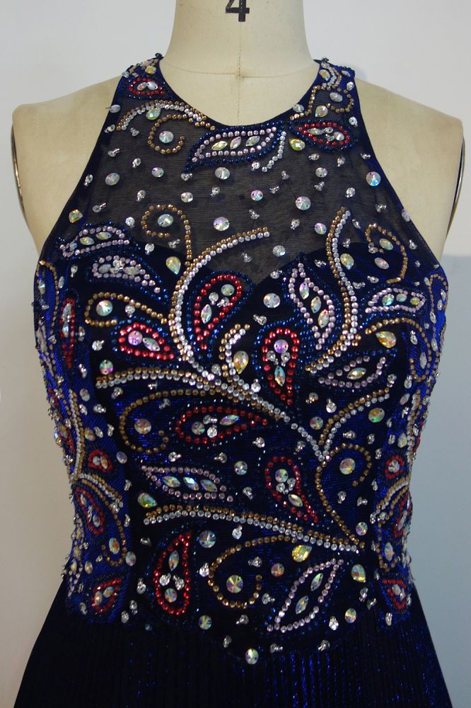 Robe de bal longue à sequins, coupe trapèze, sans manches, ornée de perles de cristal et ornée de cristaux
