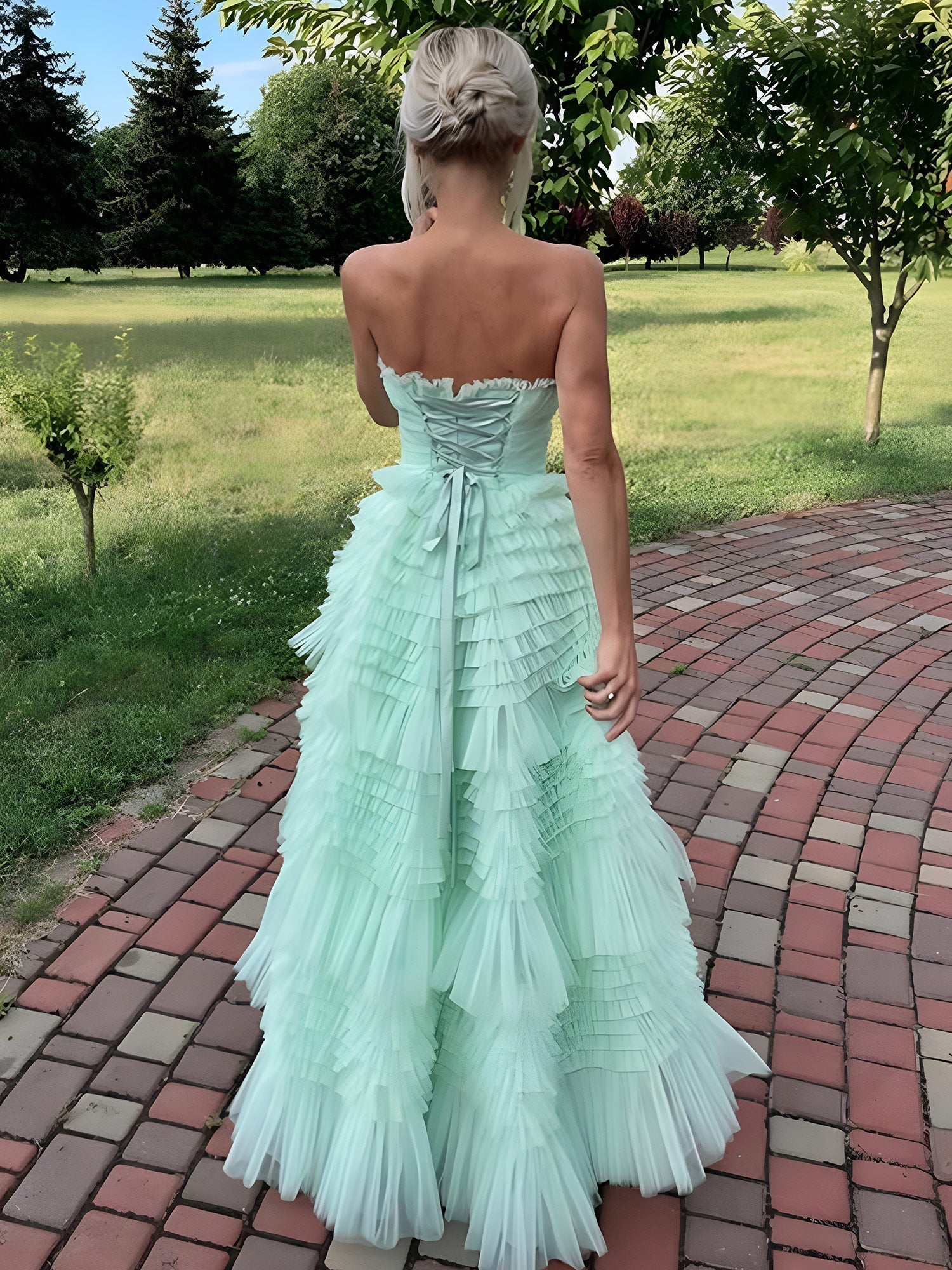 Flovencia | Vestido de fiesta asimétrico de tul verde menta sin tirantes con volantes escalonados