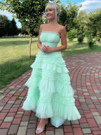 Flovencia | Vestido de fiesta asimétrico de tul verde menta sin tirantes con volantes escalonados