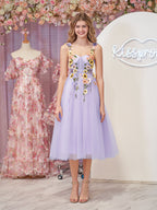 Vestidos de graduación de tul con flores hasta la rodilla